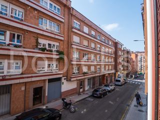 Piso  Gijón - cl alegria. Venta de piso con terraza  trastero independiente atención compr