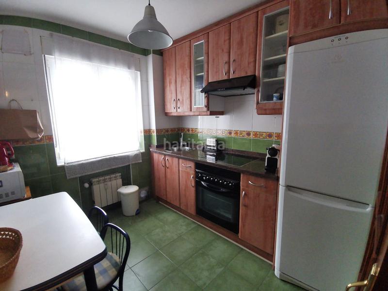 Foto 55bc58e9-301a-40ff-a12b-727146334c81. Rent flat with heating parking in Salinas Castrillón