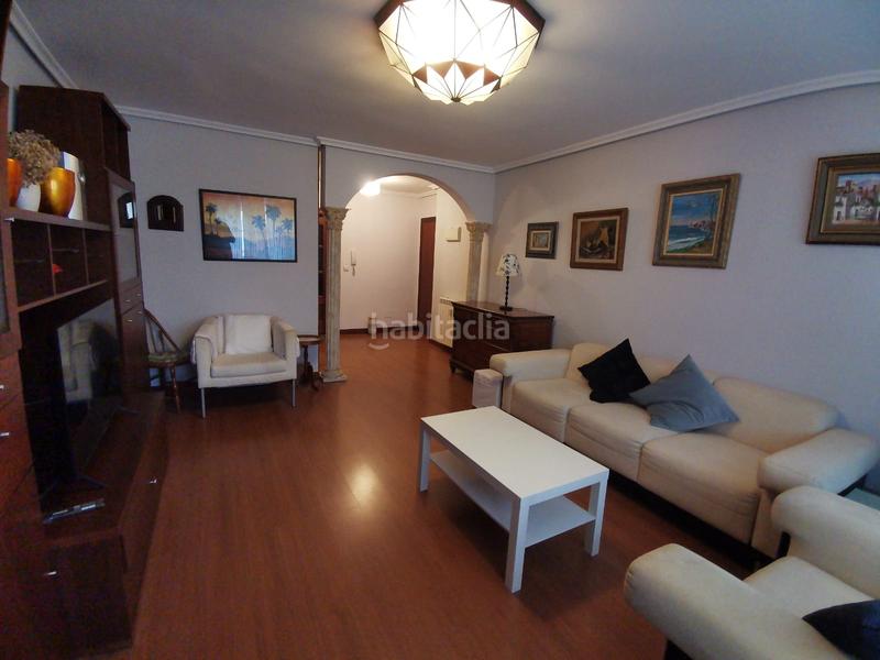 Foto 6f7c652e-38e8-44a0-8218-fc1fbf7c60fa. Rent flat with heating parking in Salinas Castrillón
