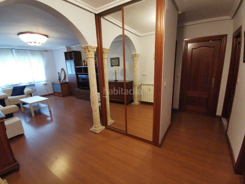 Foto d40c4398-3b36-4be4-9e08-adf939a2ebc7. Rent flat with heating parking in Salinas Castrillón