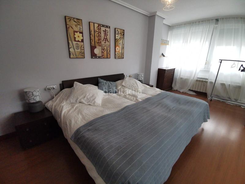 Foto f4089db4-0edf-4168-b9a8-d45d011b8676. Rent flat with heating parking in Salinas Castrillón