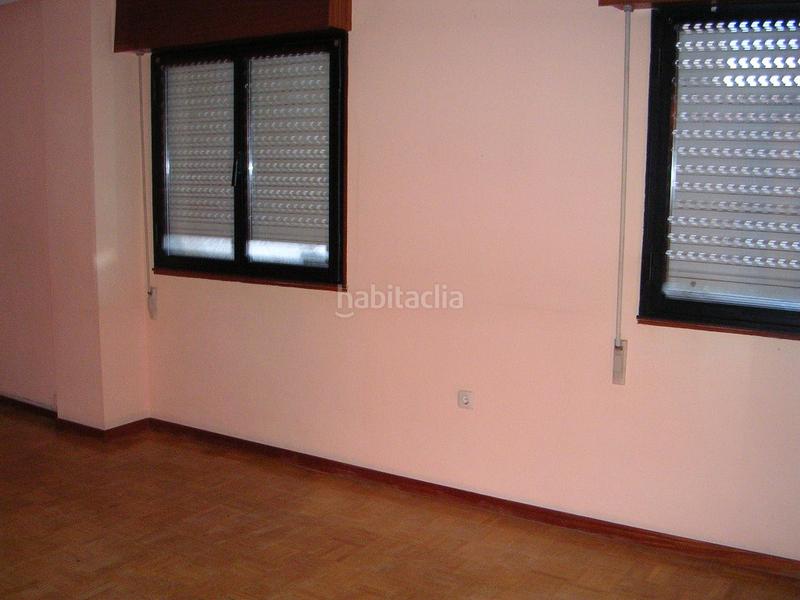 Foto 9a47fa66-94c8-4e8b-978d-00c33c0a403c. Dúplex amb calefacció a Centro Avilés