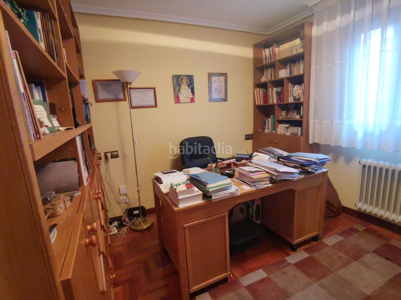 Foto 3d0defcc-5f65-48f4-956c-cf58443049d8. Appartamento con riscaldamento parcheggio in Centro Avilés