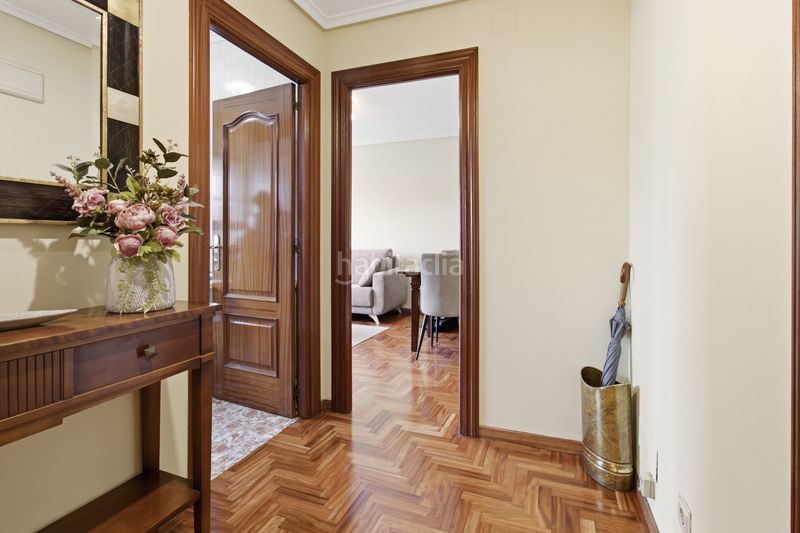 Foto ee90da34-226e-46bb-bc9e-a025322c8962. Flat with heating parking in Centro Avilés