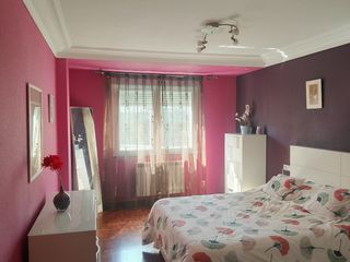 Location Appartement  Calle josé manuel pedregal. Piso alquiler centro