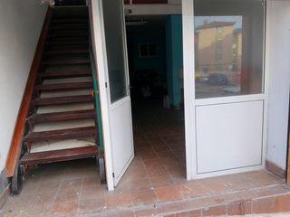Local Comercial en Calle Eduardo Carreño Valdés