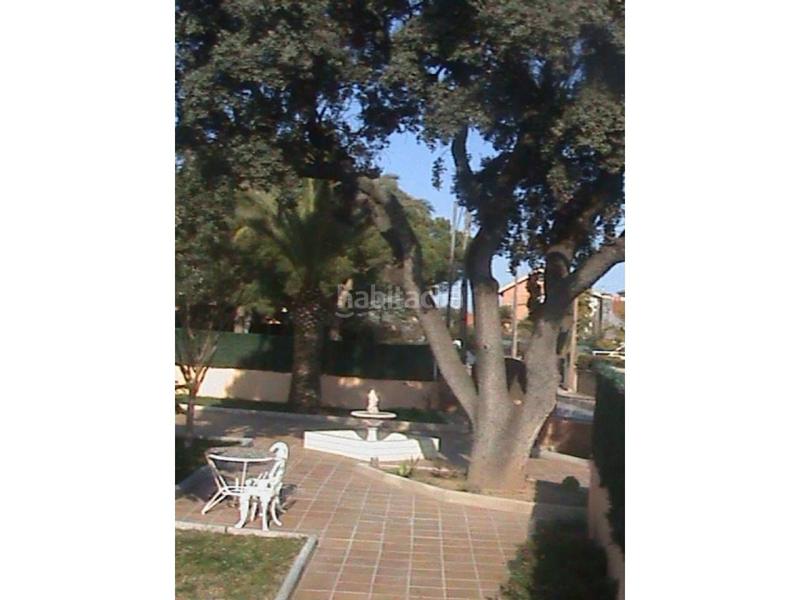 Foto 149a9c53-5ec0-4d9f-a137-1a891b490650. Casa superf. 280 m², 800 m² solar, 8 habitaciones, 2 baños, 1 aseo, cocina, comedor, terraza, jardín, garaje, calefacción, agua, luz en Vallmoll