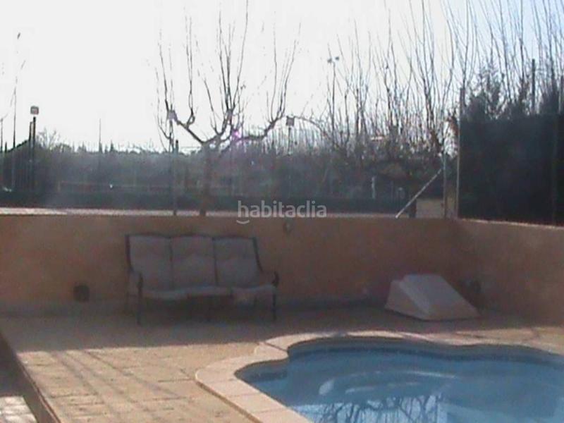 Foto b016aca5-63c5-45f8-88d2-5f5e356aa9ac. Casa superf. 280 m², 800 m² solar, 8 habitaciones, 2 baños, 1 aseo, cocina, comedor, terraza, jardín, garaje, calefacción, agua, luz en Vallmoll