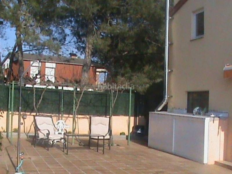 Foto b61cfbc5-bb37-434a-8b17-2a3213f7021e. Casa superf. 280 m², 800 m² solar, 8 habitaciones, 2 baños, 1 aseo, cocina, comedor, terraza, jardín, garaje, calefacción, agua, luz en Vallmoll