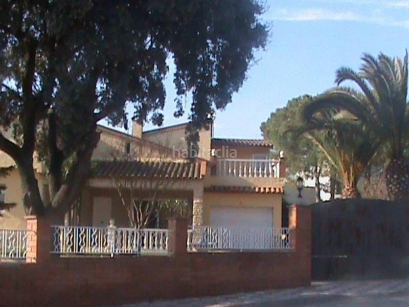 Foto bcfb50f4-3167-478e-97ab-291a18ca6eeb. Casa superf. 280 m², 800 m² solar, 8 habitaciones, 2 baños, 1 aseo, cocina, comedor, terraza, jardín, garaje, calefacción, agua, luz en Vallmoll