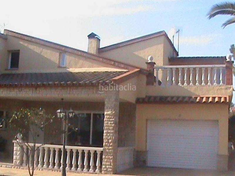 Foto d1f00349-2352-4b73-aec3-5f33300af103. Casa superf. 280 m², 800 m² solar, 8 habitaciones, 2 baños, 1 aseo, cocina, comedor, terraza, jardín, garaje, calefacción, agua, luz en Vallmoll