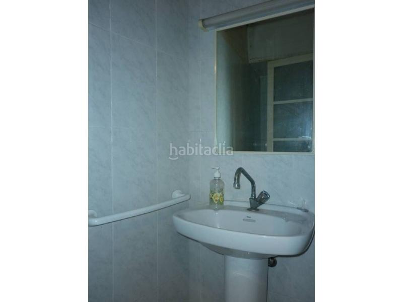 Foto 1d5d9820-aa6e-4346-8b7c-e29a4e1ab067. Affitto locale commerciale con riscaldamento in Valls