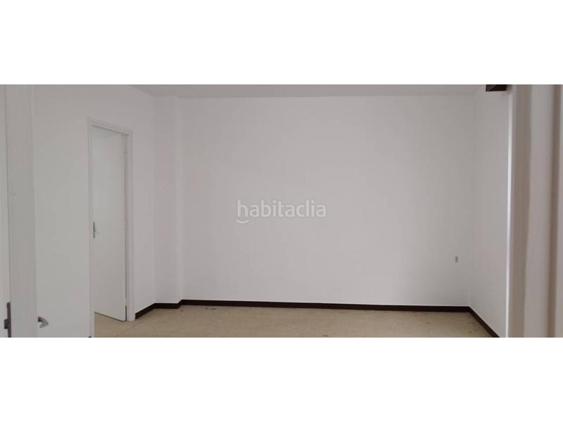 Foto f9c23e56-8b35-4b4c-ac97-e8589b8c887f. Alquiler oficina  en alquiler en Valls