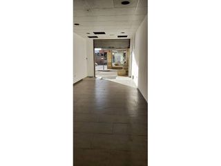 Locale commerciale  Abat llort. Local en venta en valls