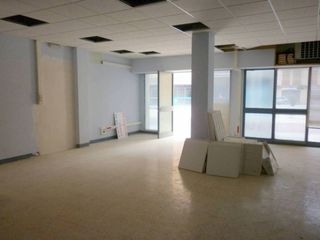 Geschäftsraum  Plaza sant jordi. Local comercial en traspaso