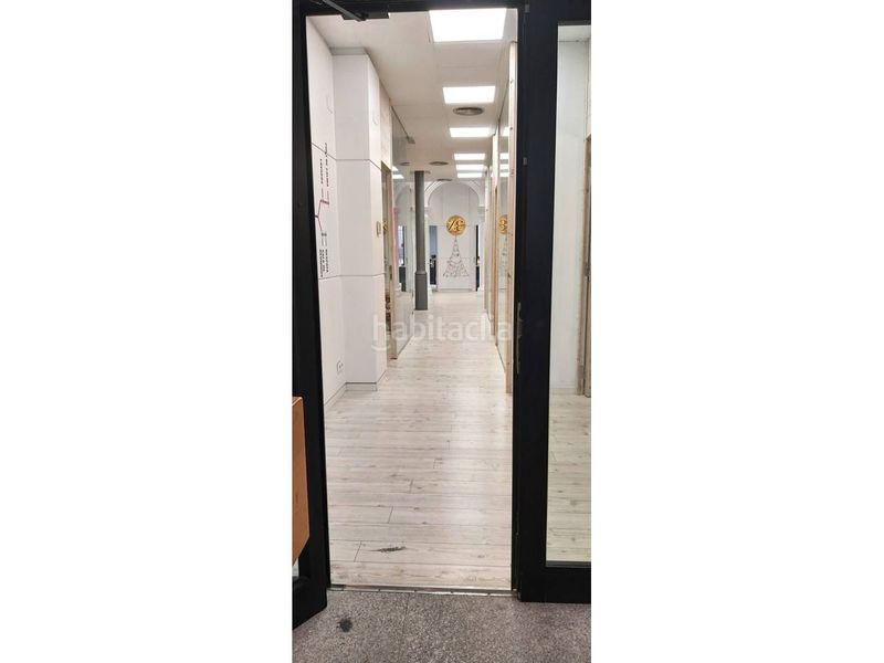 Foto cb193046-5828-46a7-be1d-51c1e70e14c5. Lloguer local comercial a Valls