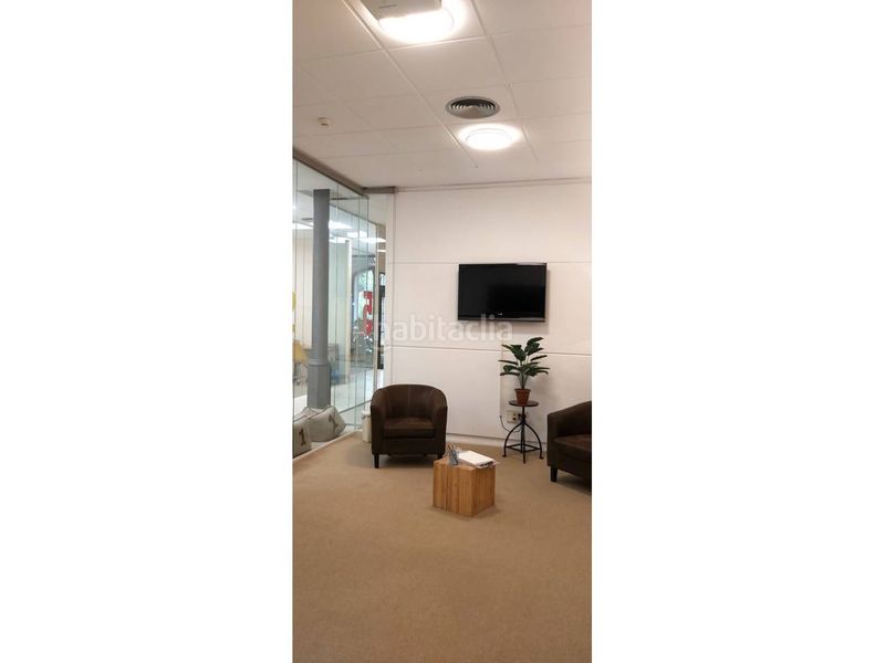 Foto f78c5be2-dcdb-42c2-864b-94feba230325. Lloguer local comercial a Valls
