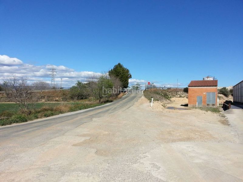 Foto 0a6f064d-cab6-4406-9358-f280f3143d15. Area edificabile industriale in Puigpelat