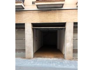 Aparcament cotxe  Jacint verdaguer. Venta de garaje en valls