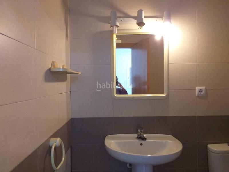 Foto e18eab4d-5668-4efe-9e34-70f180d25def. Rent industrial building in Bellvei