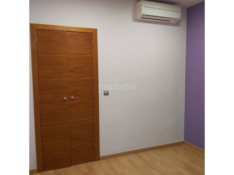 Foto 21bf2870-9c59-45c1-8ce2-d4d94147beb4. Location local commercial dans Valls