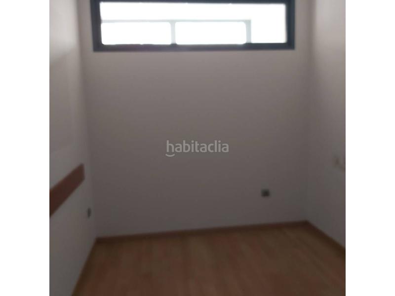 Foto 3bf9ba2d-05c1-400a-9ba4-88f3a687fbc1. Location local commercial dans Valls