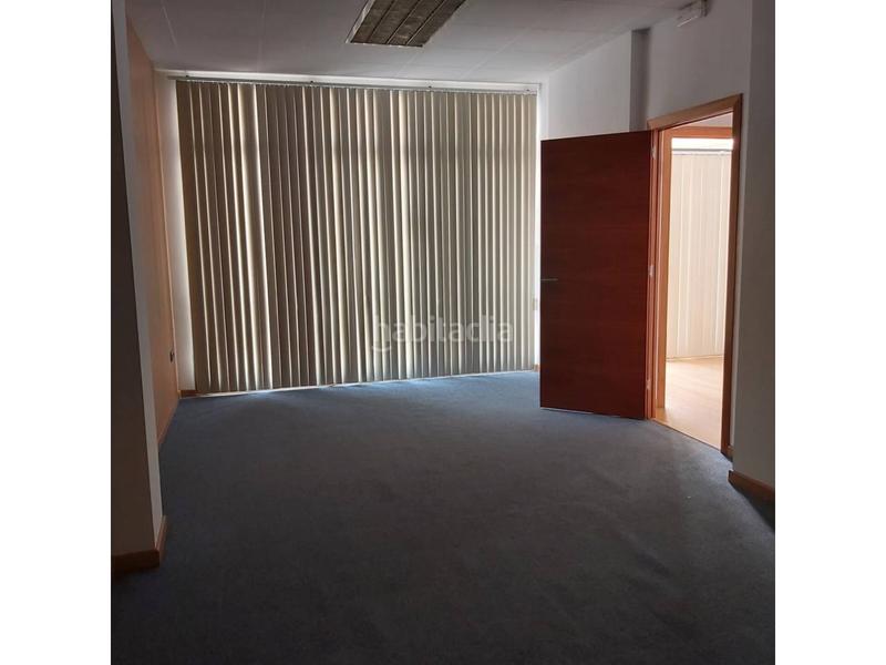 Foto 6572d898-7fb1-4100-9577-c734f02d1bde. Location local commercial dans Valls
