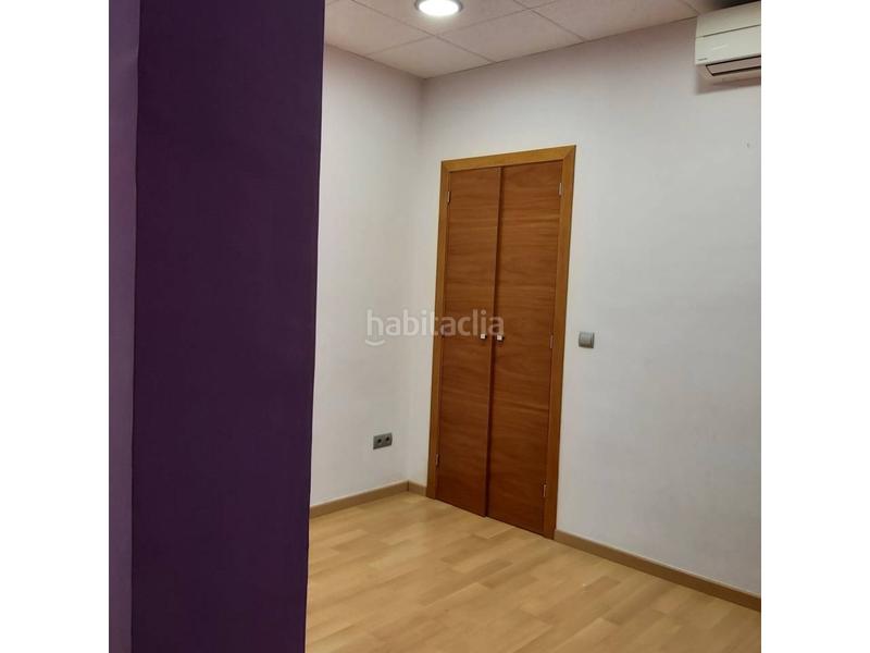 Foto f3c5f042-e2a4-490f-a3c8-a11892b760e3. Location local commercial dans Valls