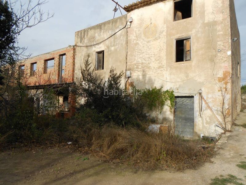 Foto e089688f-113d-44a7-ad5a-435b6ae854ef. Finca rústica terreno con edificación en venta en Valls