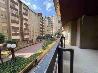 Appartement  Calle avenir. Piso en venta en valls