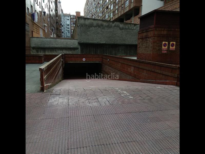 Foto aa534669-956e-4bcd-a4cd-992384b9b9ee. Miete autoparkplatz in calle doctor severo ochoa 27 in Avilés