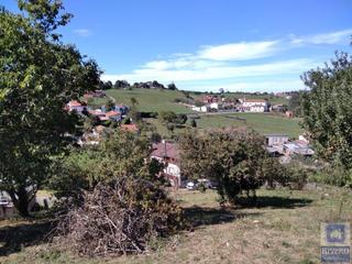 Terreny residencial a Corvera de Asturias. Parcela edificable en molleda, próxima iglesia, (corvera) 34.000