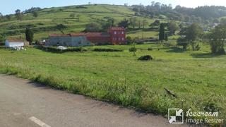 Terreny residencial a As-315 20. Zona illas, finca parcelable para dos parcelas edificables (astu