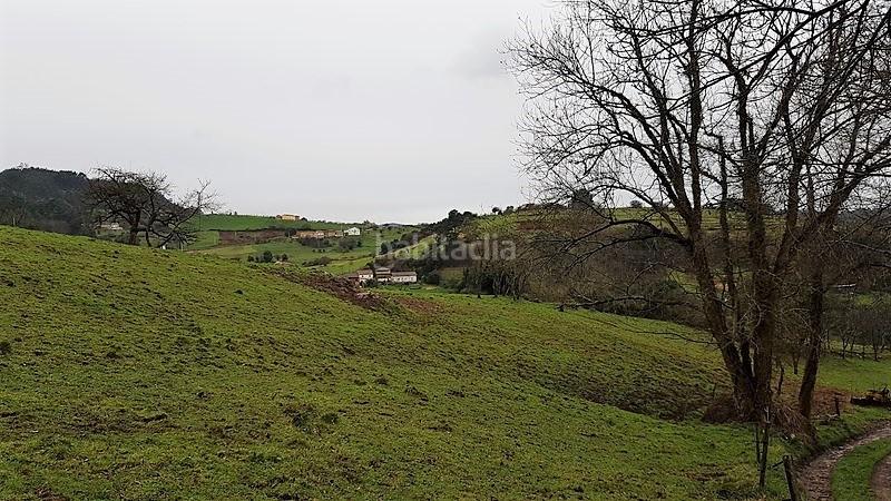 Foto c7d74ec6-7096-40aa-8401-ec60d3591e53. Terreno residencial finca en sanzadornin, (asturias) en Illas