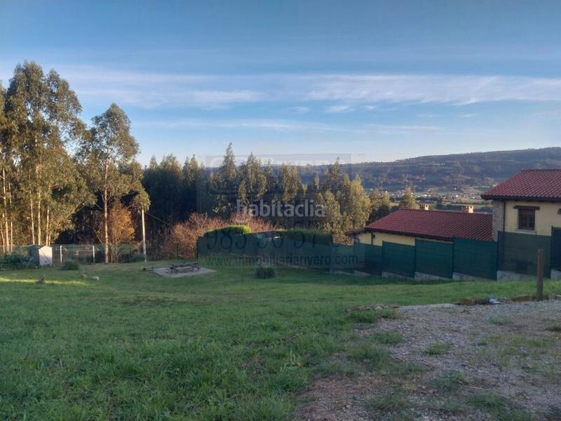 Foto 3b1c8fff-bcad-4c73-a49a-3abbe9be6f55. Terreny residencial a Carreño