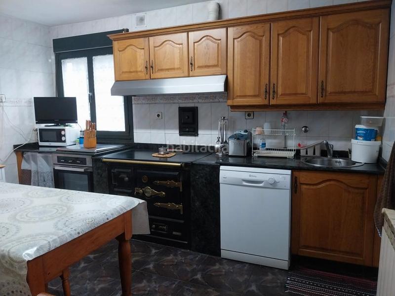 Foto ce6b5b9b-fd96-406e-804a-94585fc98fa6. Casa a Tineo