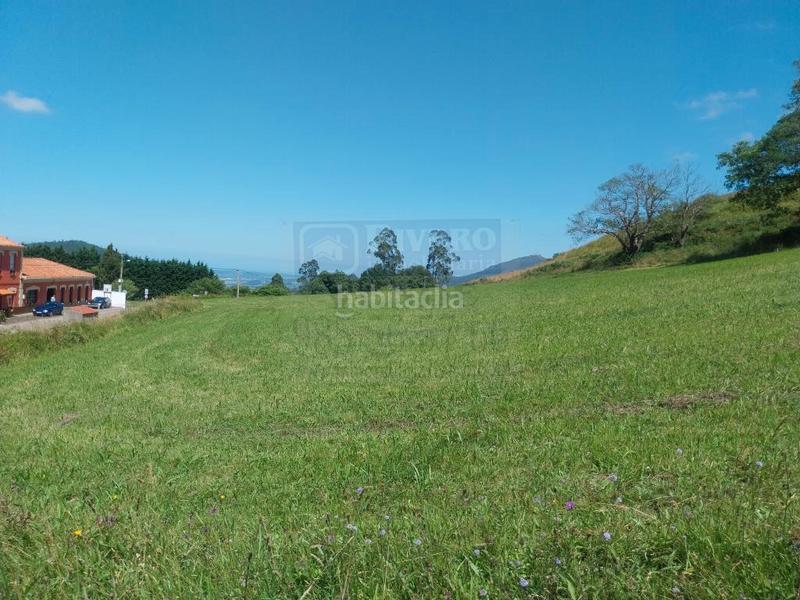 Foto e3b7e749-9087-4043-8080-eb374d8d70e3. Terrain résidentiel dans Illas