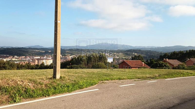Foto 68cd7af6-84ef-489b-9a25-2685c695b0dc. Terreno residencial parcela urbana zona Piedras Blancas () asturias en Castrillón
