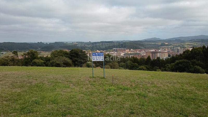 Foto c699538b-1cfd-4bf4-8d7a-bd9ab4e97843. Terreno residencial parcela urbana zona Piedras Blancas () asturias en Castrillón