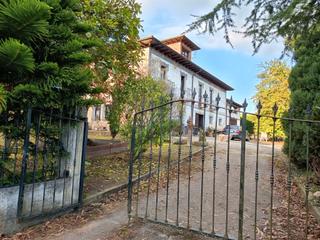 Casa  Barrio montico. Zona montico, (carreño) casa 411 m2, finca 30.000 m2, asturias