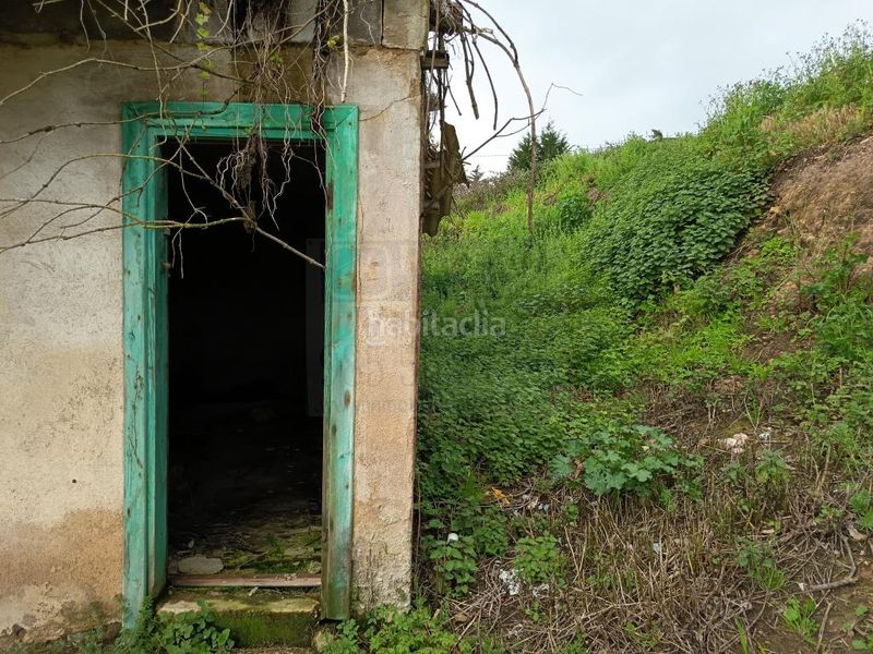 Foto d1c536d1-152a-47df-b54e-bd06f91e6cb1. House in Illas