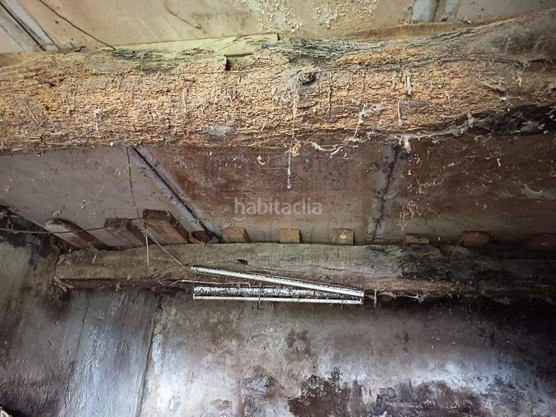 Foto fb15af85-e224-46ea-86b6-14d893ad106b. House in Illas