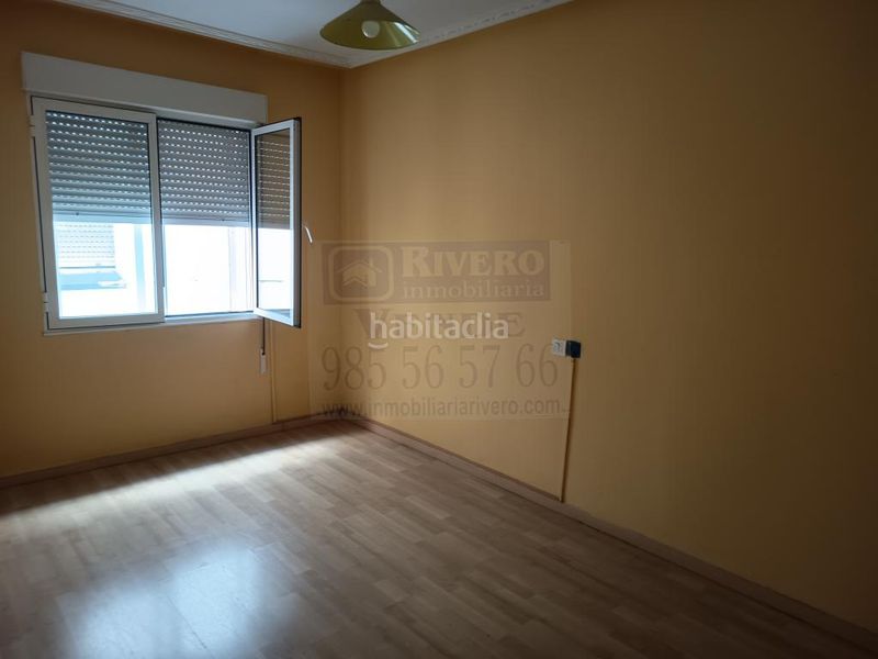 Foto fb2bc32f-b6b9-4ca2-bf29-fe41897990d8. Pis a Tremañes Gijón