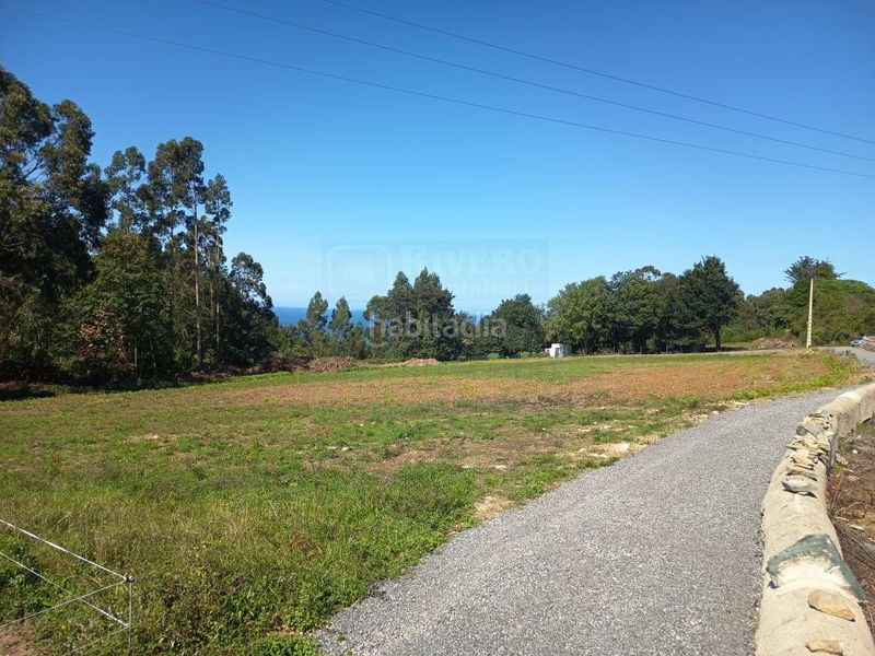 Foto a8056757-ce00-486d-9d36-cb0c1d683e75. Terreny residencial a Cudillero