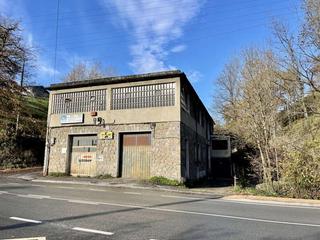 Nau industrial  Osintxu auzoa barreiatua. Se vende edificio industrial en bergara