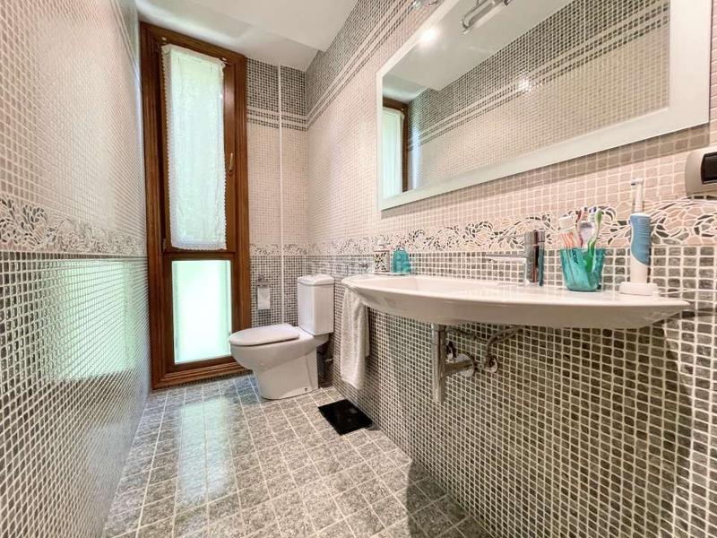 Foto 84309be7-7d91-4fc2-883a-9d7cd7b41d74. Pis amb calefacció aparcament a Mendaro