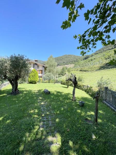 Foto c2b2804a-9f17-4c81-9e80-3a93d8613ba2. Pis amb calefacció aparcament a Mendaro