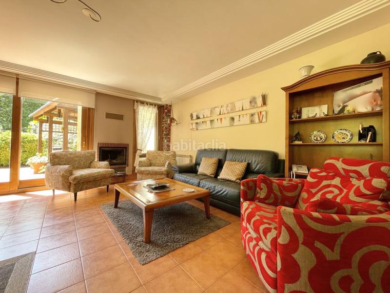 Foto f707ac31-c9d1-4333-97e2-7d9f54d69445. Pis amb calefacció aparcament a Mendaro