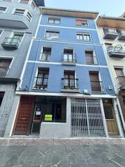Local commercial  Errosario kalea. Se vende local centrico