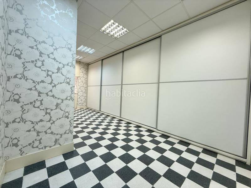 Foto 0a1bd5a6-fb9f-4d3a-85f3-2b0a1a7fba59. Lloguer local comercial a Elgoibar